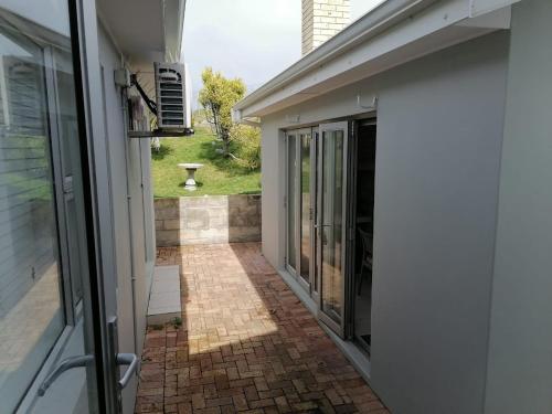 Tampilan eksterior, Nou wat nou in Pantai Pearly