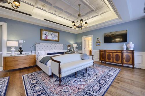 The Executive Suites and Events - image 9