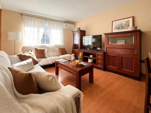 Közös társalgó / TV, Alojamientos Abuelo Teófilo - Valle del jerte (Alojamientos Abuelo Teofilo - Valle del jerte) in Tornavacas