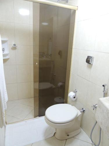 Standard Double or Twin Room image 5