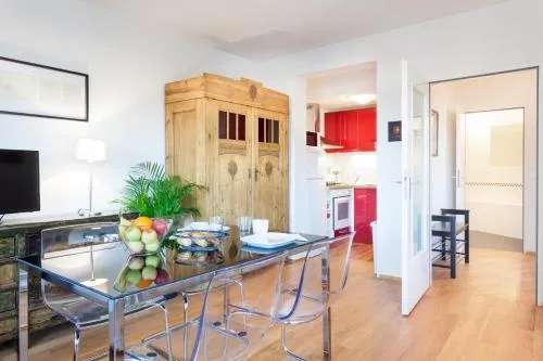 The Maybach - rooftop living XBerg, 1BR, 1 living room, group & family friendly, 2 - 4 Guests in Berlin, Deutschland