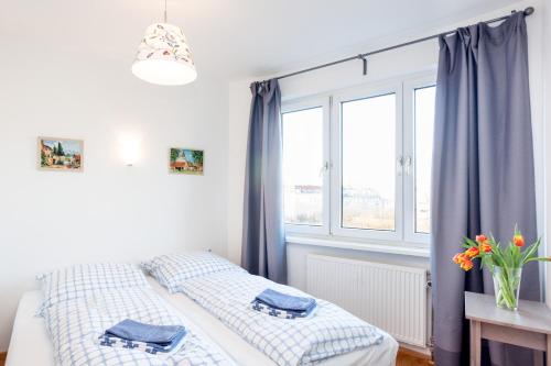 The Maybach - rooftop living XBerg, 1BR, 1 living room, group & family friendly, 2 - 4 Guests, Berlin (photo 9)