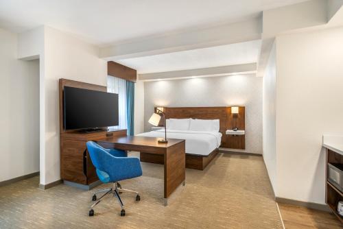 Hampton Inn Petersburg-Fort Lee - image 6