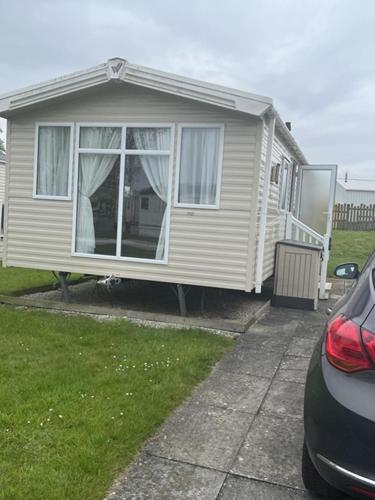 Viesnīcas āriene, AMC Flamingo Land Caravan, Motorhome & Campervan Hire in Kirby Misperton