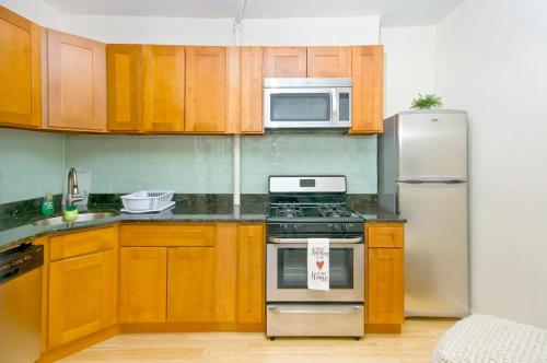 102-1A Best Value 2BR Apt Near Central Park, New York (Foto 6)