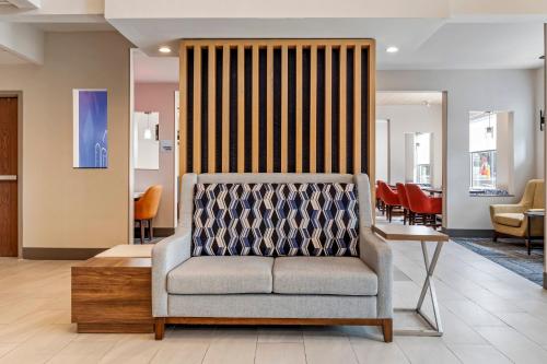 Holiday Inn Express Pittsburgh - Munhall By IHG - 숙소 외관