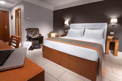 1 queen bed