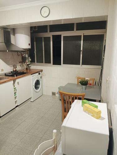 Habitaciones en Apartamento compartido DELICIAS ROOM Cerca del Mar, Aeropuerto, Ave y Metro, Málaga (fotografie 9)