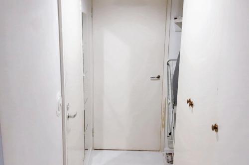 Charming studio in Helsinki 42 m² with pool view, Helsinki (Foto 9)