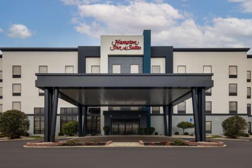 . Hampton Inn & Suites Dayton-Vandalia