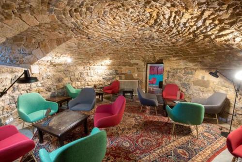 ผับ/เลาจน์, Chateau des Ducs de Joyeuse, BW Signature Collection in คุยซา