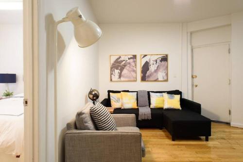 109-1 Huge 3BR Best Value - NYC Apt, New York (Foto 8)
