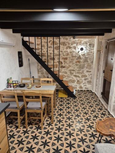 Olive Stone House in Alíartos