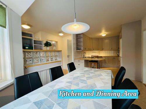 Kiruna Accommodation Gustaf Wikmansgatan 6b Villa for 9 Person - Tap to explore photos