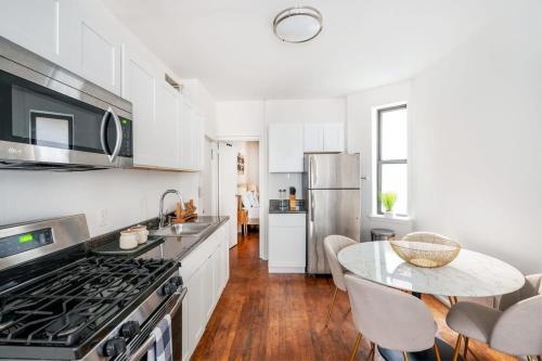 1288-3RN New Renovated 1 Bedroom in UES, New York (Foto 4)