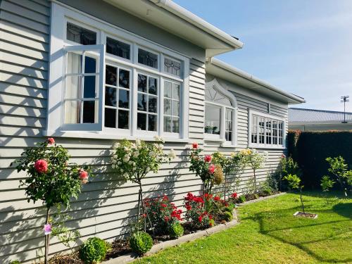 Spacious and Sunny Master Bedroom in a Villa