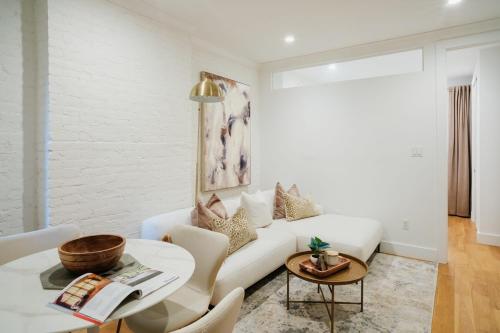 1288-4RN Newly furnished Prime UES 2BR, New York (photo 8)