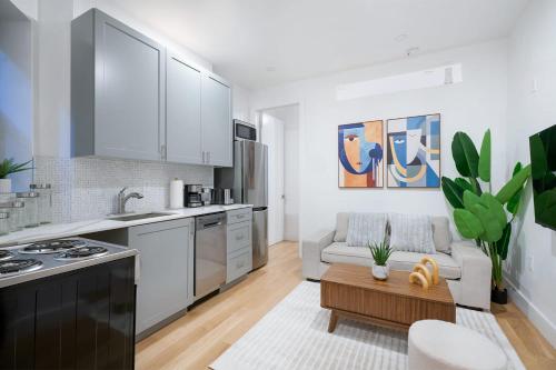 1290-3 New Renovated 2 Bedrooms in UES, New York (Foto 2)