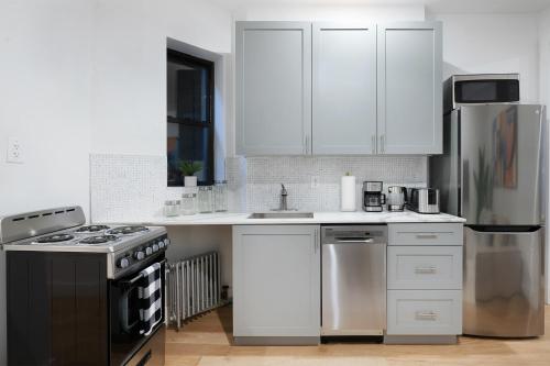 1290-3 New Renovated 2 Bedrooms in UES, New York (Foto 6)