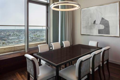 Waldorf Astoria Berlin - main image