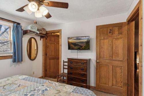 Emory House cabin - main image