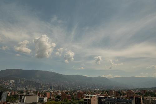 Nuevo y cálido Loft en Laureles, Medellín (photo 6)