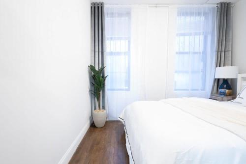 1435-2 3 Bedrooms 2 Bath WD UES, New York (photo 6)
