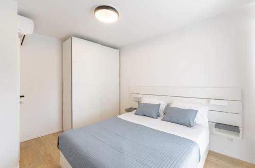 Two-Bedroom Apartment with Terrace image 10