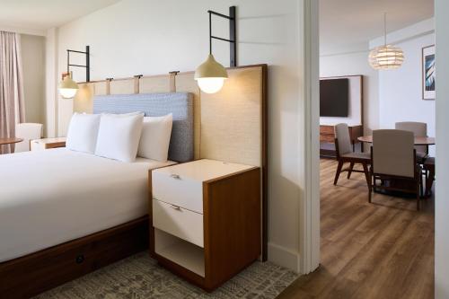 Hyatt Regency Waikiki Beach Resort & Spa - image 13