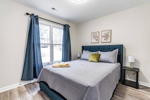 Durham home 15 away from RTP w king bed and free wifi Durham home 15 away from RTP w king bed and free wifi