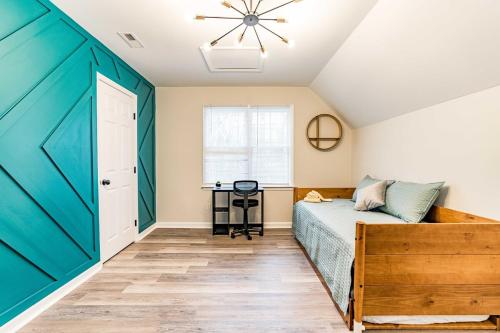 Durham home 15 away from RTP w king bed and free wifi Durham home 15 away from RTP w king bed and free wifi