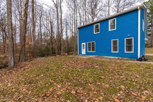 Durham home 15 away from RTP w king bed and free wifi Durham home 15 away from RTP w king bed and free wifi