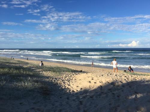 Little Gem in Peregian Beach - walking distance to beach with pool, Peregian Beach (foto 6)