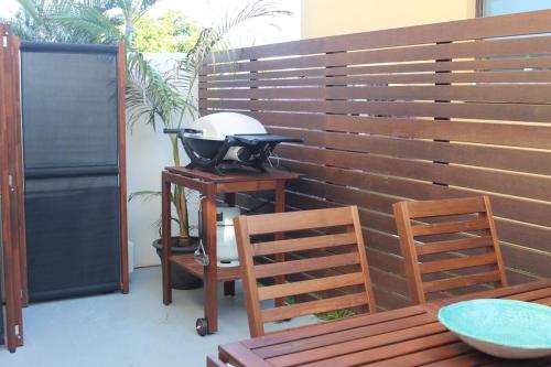 Little Gem in Peregian Beach - walking distance to beach with pool, Peregian Beach (foto 8)
