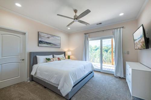 Heaven's Summit in Pittman Center