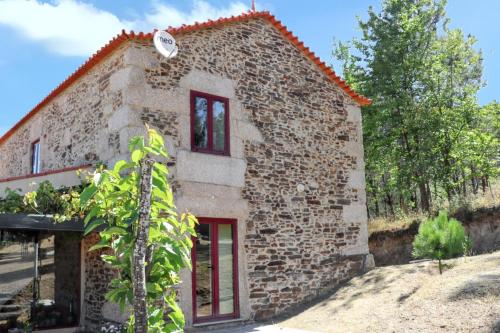 Cozy House in Seia with Fireplace gîte à louer Aldeia Viçosa