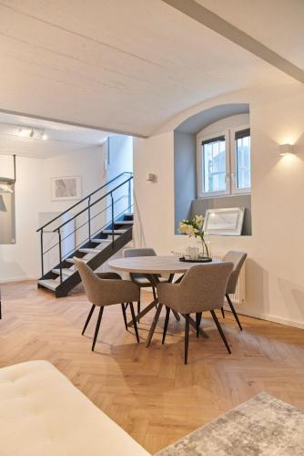 1 BR Studio - ZENTRAL - TERRASSE - KAFFEE - BUSINESS - WIFI - KÜCHE in Wiesbaden, Deutschland