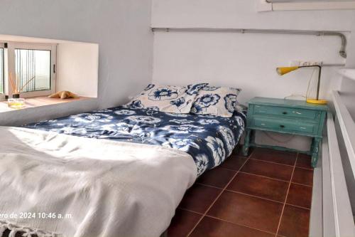 Studio in Barbate with wonderful city view furnished terrace and WiFi 300 m from the beach - image 10