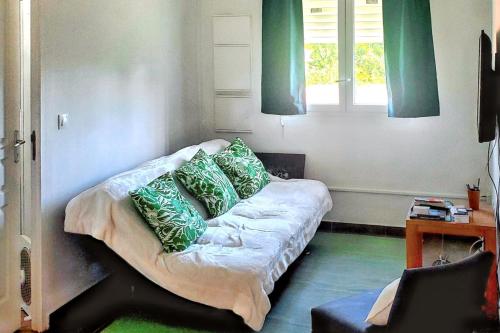 Εξωτερική όψη, Appartement charmant à Sainte-Rose avec terrasse et jardin – 65 m² (Appartement charmant a Sainte-Rose avec terrasse et jardin – 65 m²) in Σεντ Ρόουζ