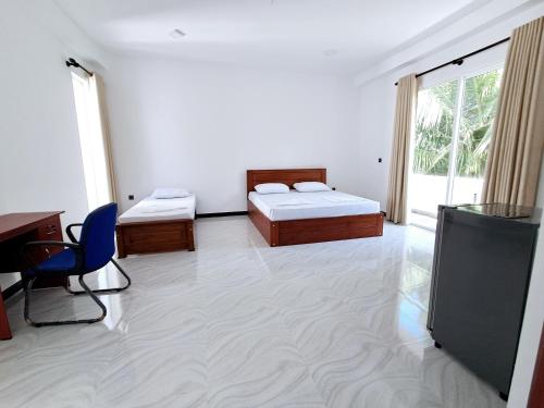 Fortress Holiday Apartments - image 2