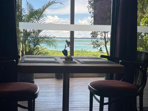 บริการและสิ่งอำนวยความสะดวก, The Orchid Suite - 2 Bed 1 Bath Apartment in Cooktown in เมืองคูก