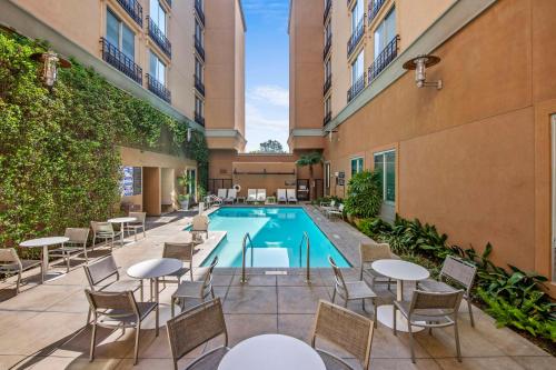 Hyatt Place Riverside Downtown - image 10