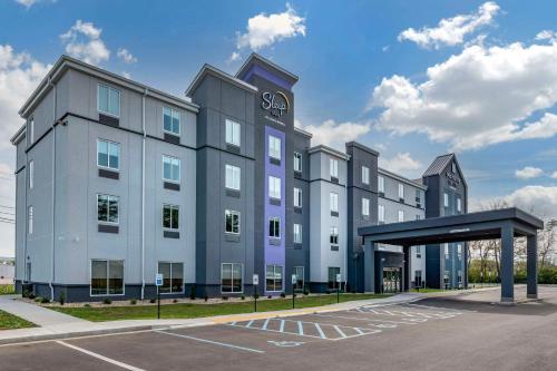 MainStay Suites - image 7