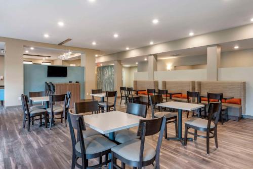 MainStay Suites - image 10