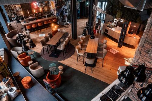 me and all hotel hannover - image 5