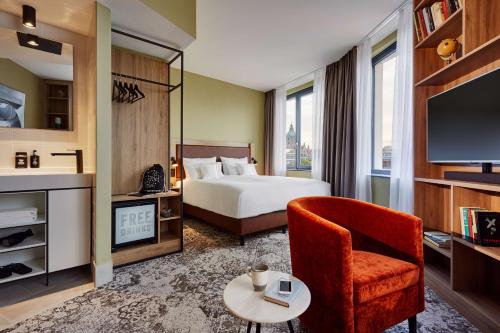 Me And All Hotel Hanover By Hyatt near Altes Rathaus