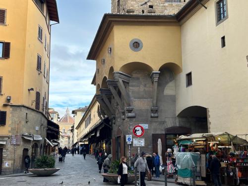 San Frediano Apartment In Florence - image 10
