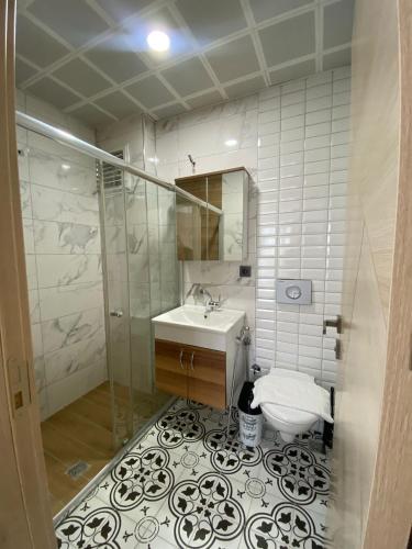 2 bedrooms, 3 beds