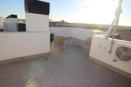 Two-Bedroom House image 3
