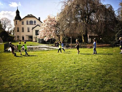 Gutshof am See - 2 Etagen Loft - stadt- & naturnah